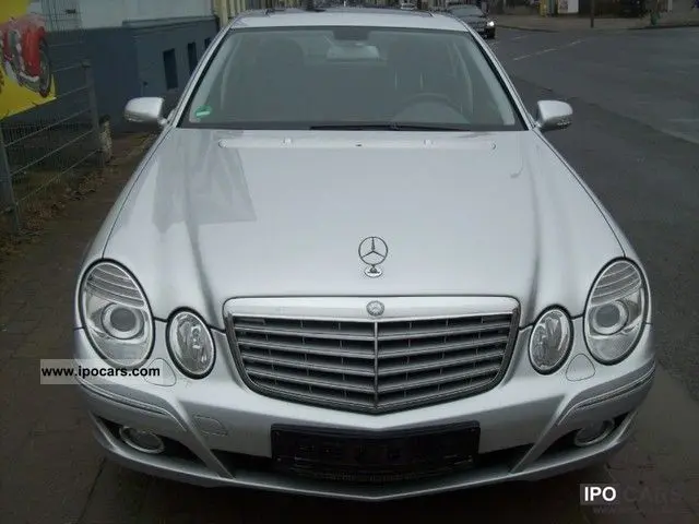 Mercedes-Benz  E 230 Elegance 7
