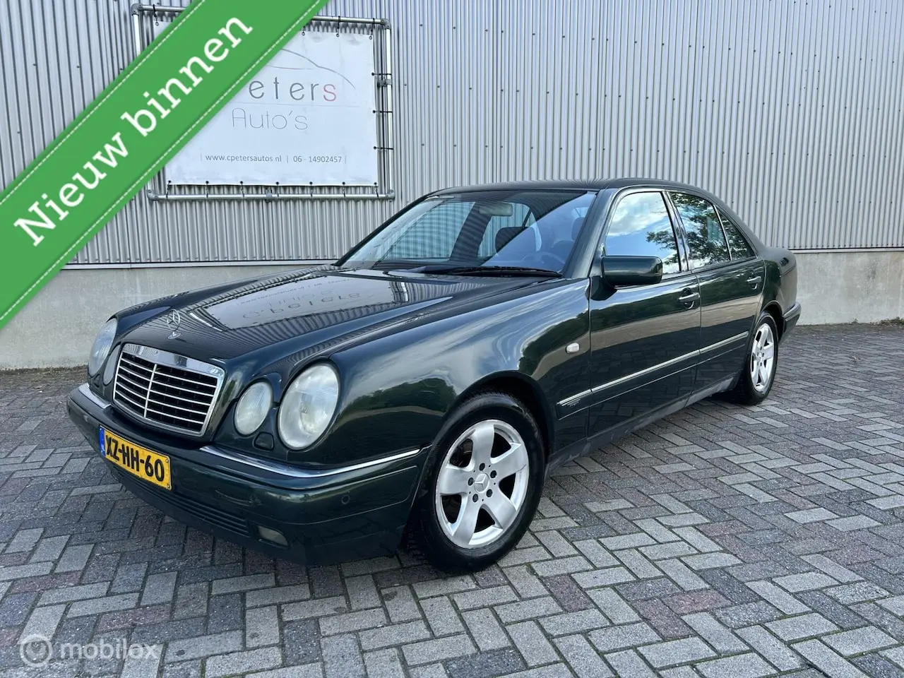 Mercedes-Benz  E 240 Avantgarde 6