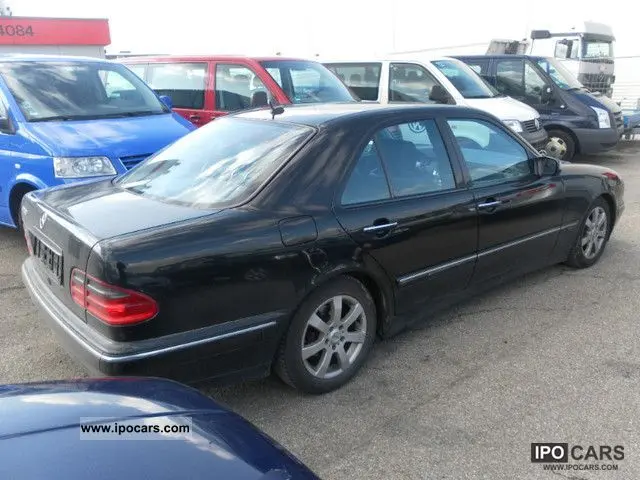 Mercedes-Benz  E 240 Avantgarde 3