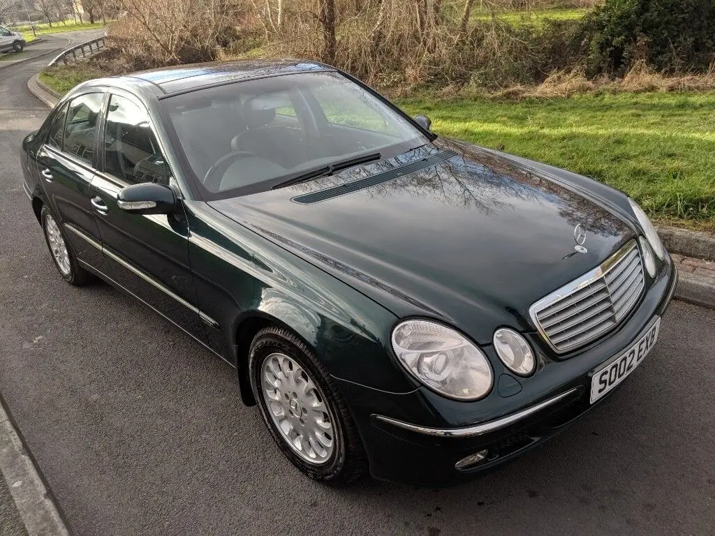 Mercedes-Benz  E 240 Avantgarde 3