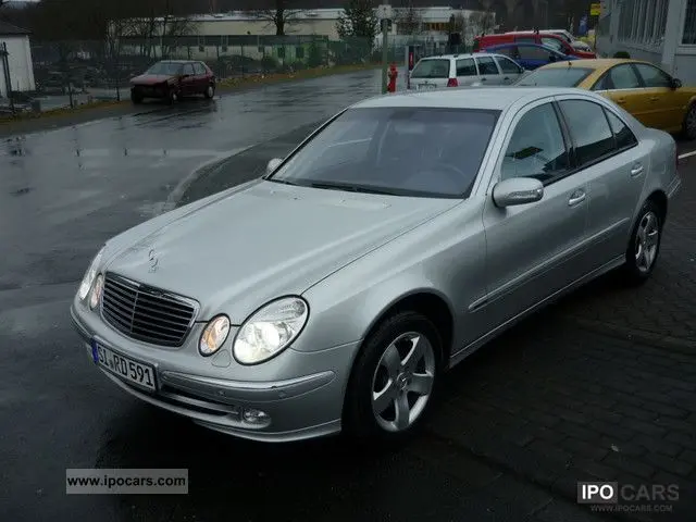 Mercedes-Benz  E 240 Avantgarde 5