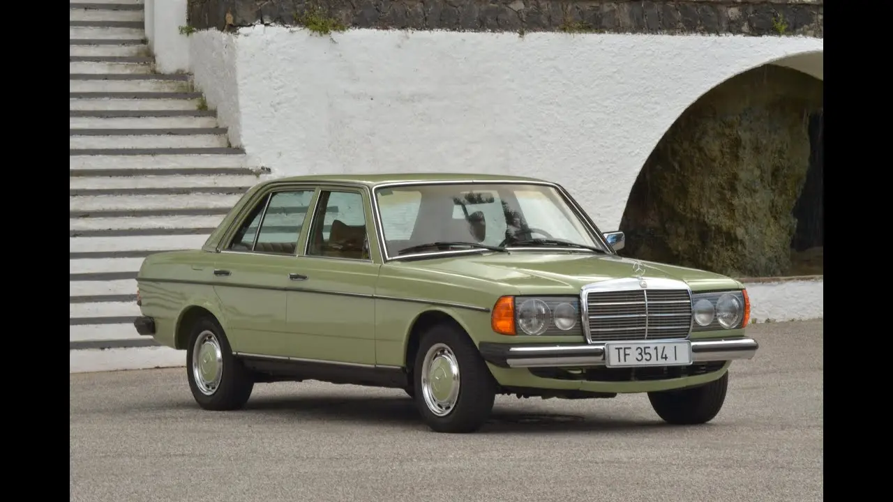 Mercedes-Benz  E 240 D 3