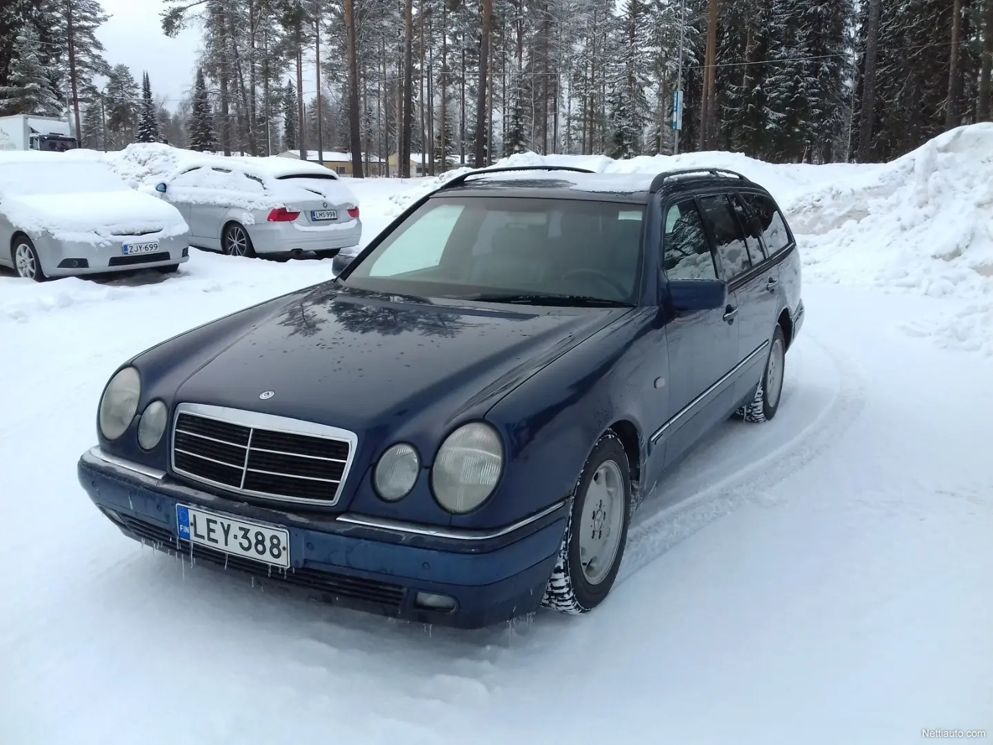 Mercedes-Benz  E 240 Elegance 5