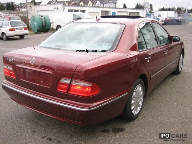 Mercedes-Benz  E 240 Elegance 5