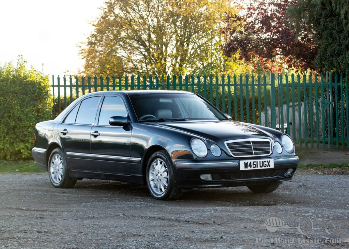 Mercedes-Benz  E 240 Elegance 2