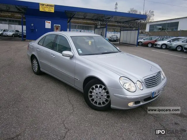 Mercedes-Benz  E 240 Elegance 5