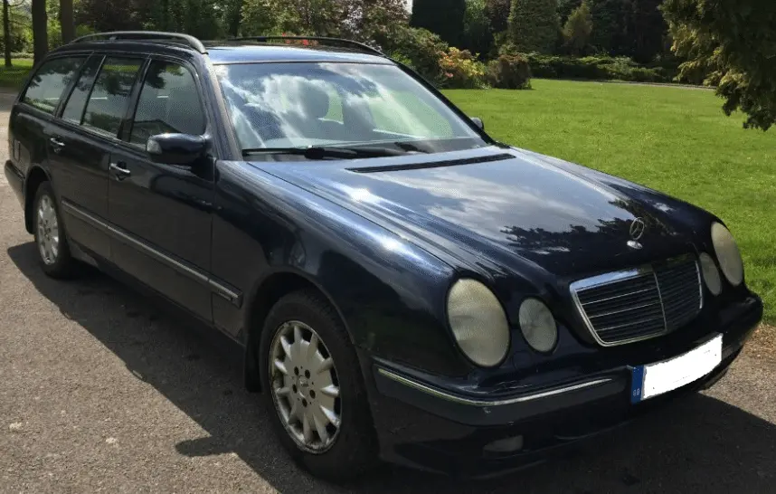 Mercedes-Benz  E 240 Elegance 6