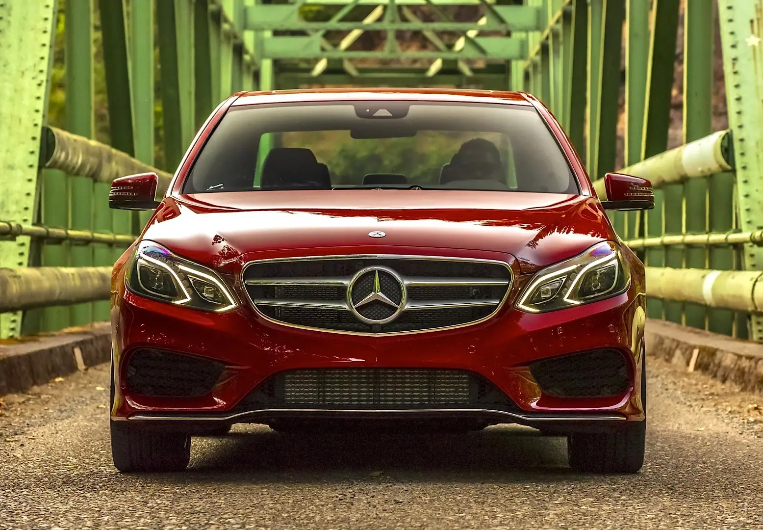 Mercedes-Benz  E 250 BlueTEC 4Matic EditionE 5