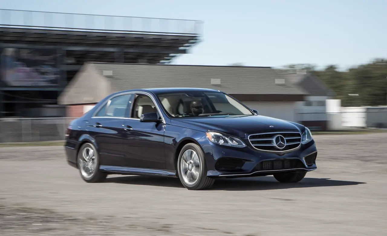 Mercedes-Benz  E 250 BlueTEC 4Matic Elite 2