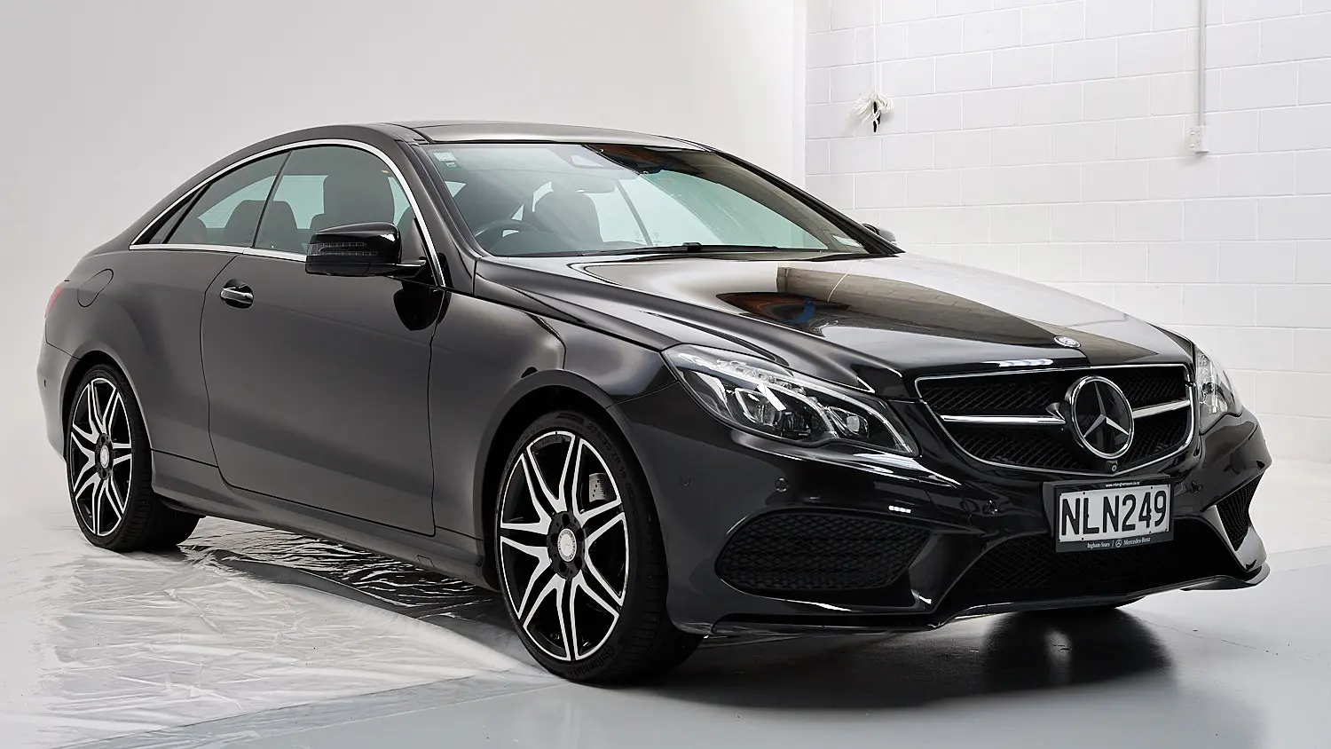 Mercedes-Benz  E 250 BlueTEC AMG 9G-Tronic 3