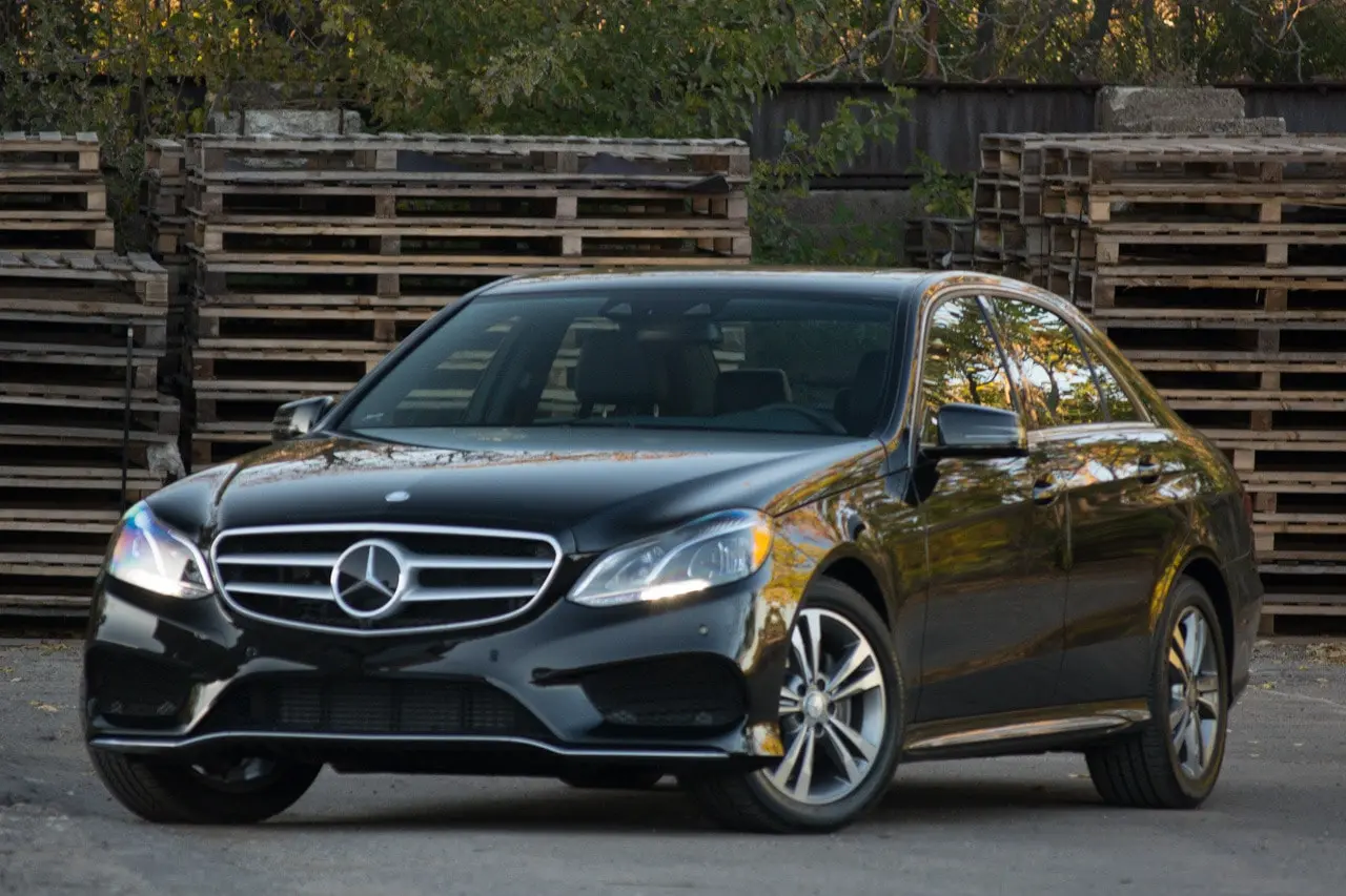 Mercedes-Benz  E 250 BlueTEC 4Matic EditionE 2
