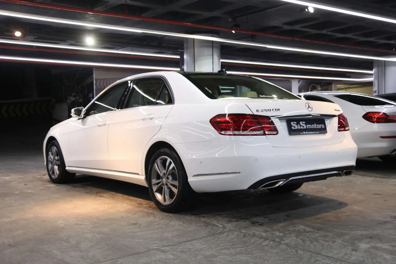Mercedes-Benz  E 250 CDI 4Matic Elite 6