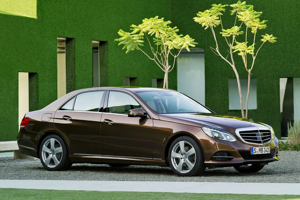 Mercedes-Benz  E 250 CDI 4Matic Premium 5