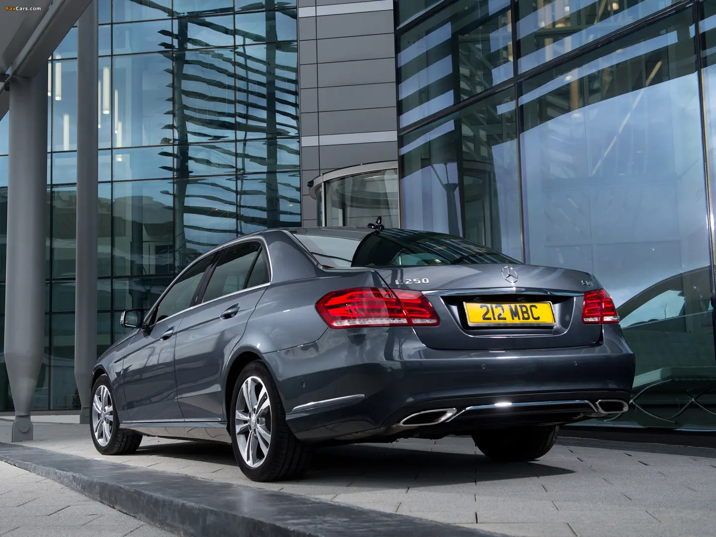Mercedes-Benz  E 250 Elit 3