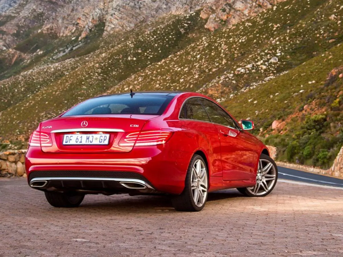 Mercedes-Benz  E 250 CDI 7G-Tronic 5