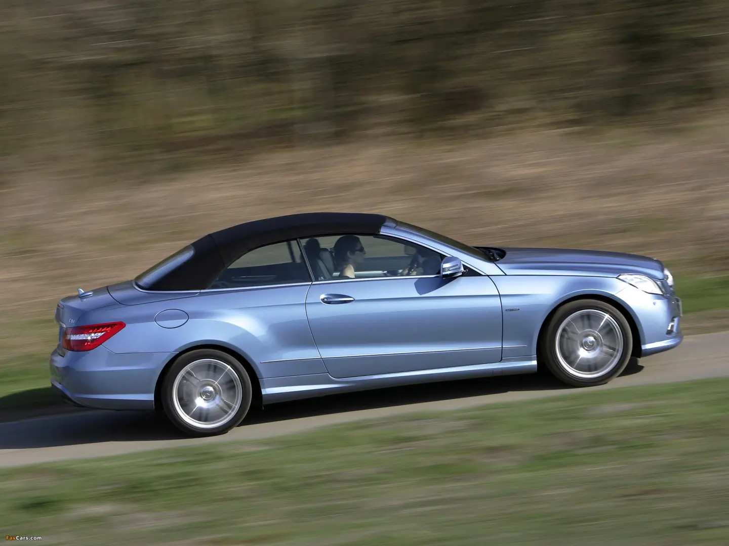 Mercedes-Benz  E 250 CDI Elegance 6