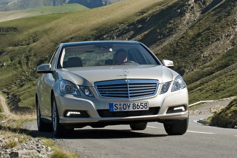 Mercedes-Benz  E 250 CDI BlueEFFICIENCY Avantgarde 3