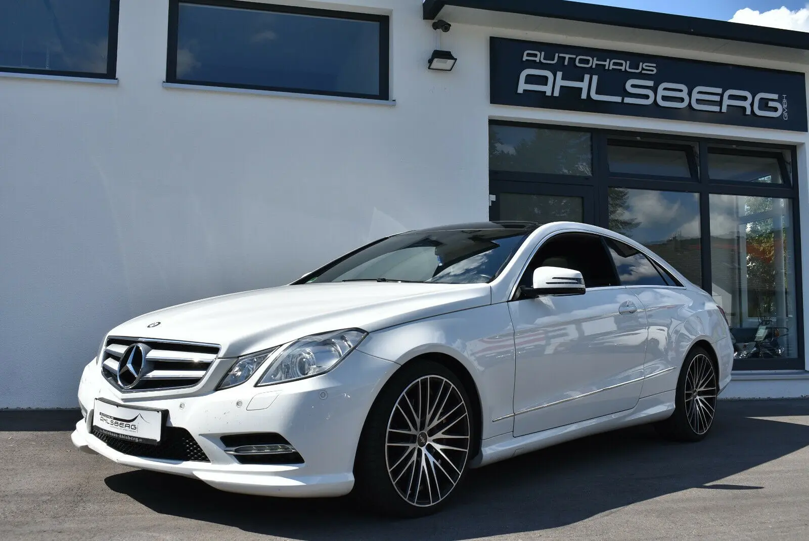 Mercedes-Benz  E 250 CDI BlueEFFICIENCY Avantgarde 7G-Tronic 3