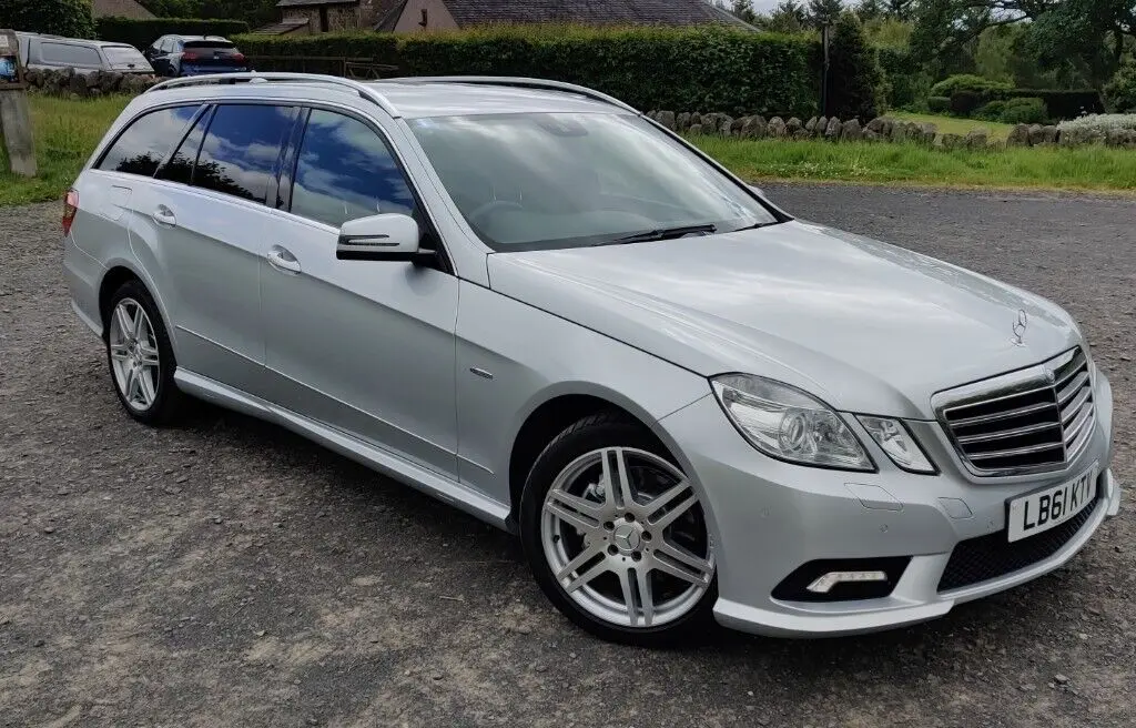 Mercedes-Benz  E 250 CDI BlueEFFICIENCY Elegance 7G-Tronic 3