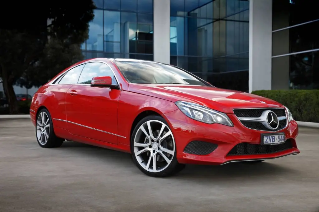 Mercedes-Benz  E 250 CGI Dynamic 6