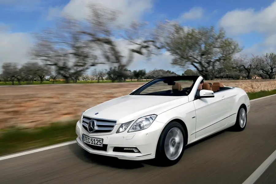 Mercedes-Benz  E 250 CGI BlueEFFICIENCY Avantgarde 7G-Tronic 4