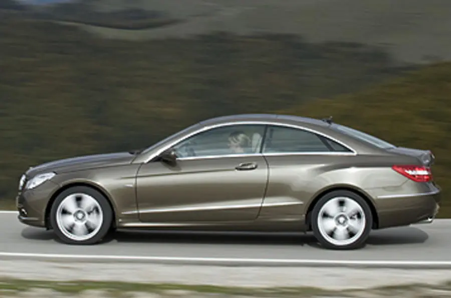 Mercedes-Benz  E 250 CGI 0