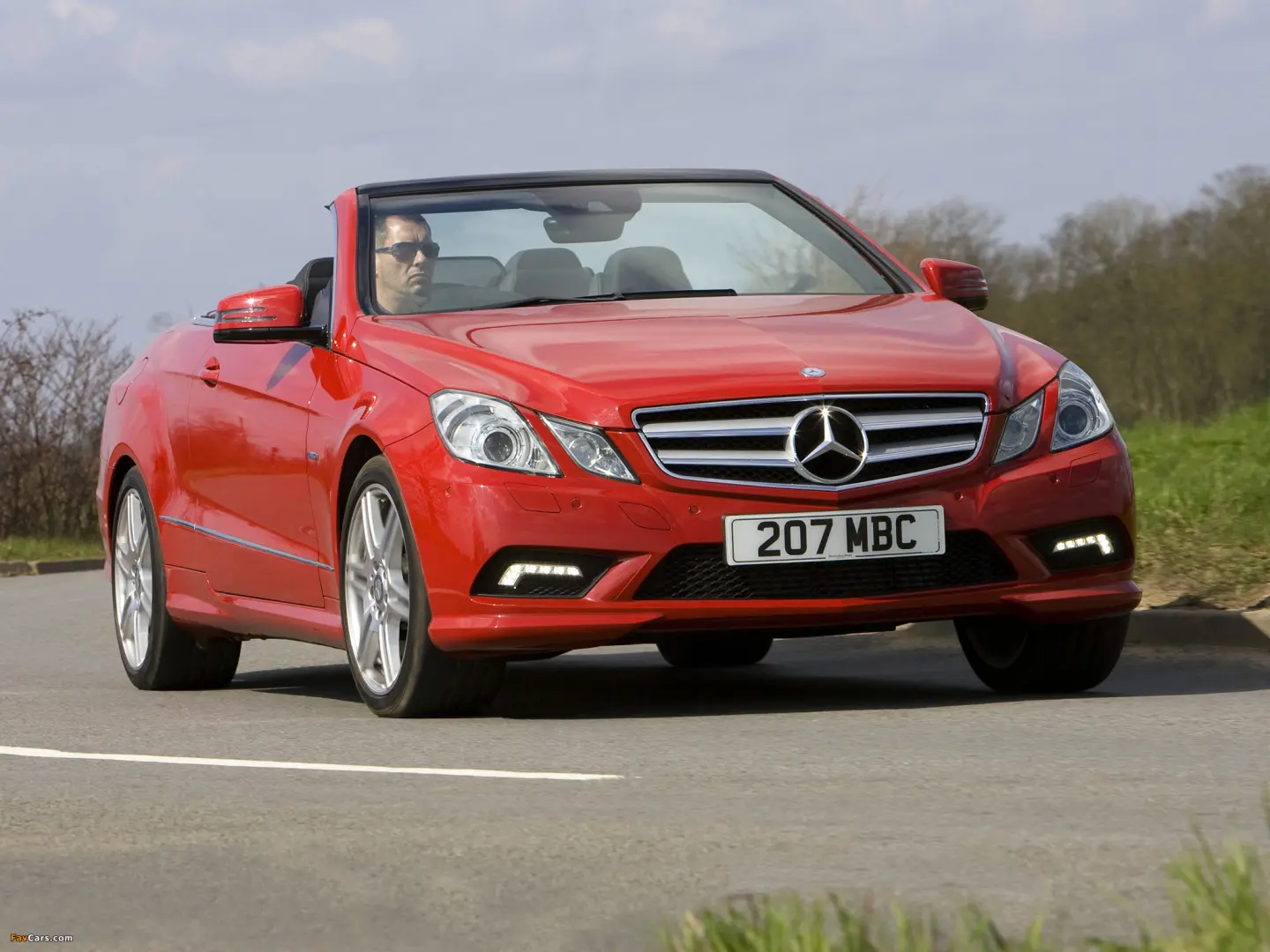 Mercedes-Benz  E 250 CGI 4
