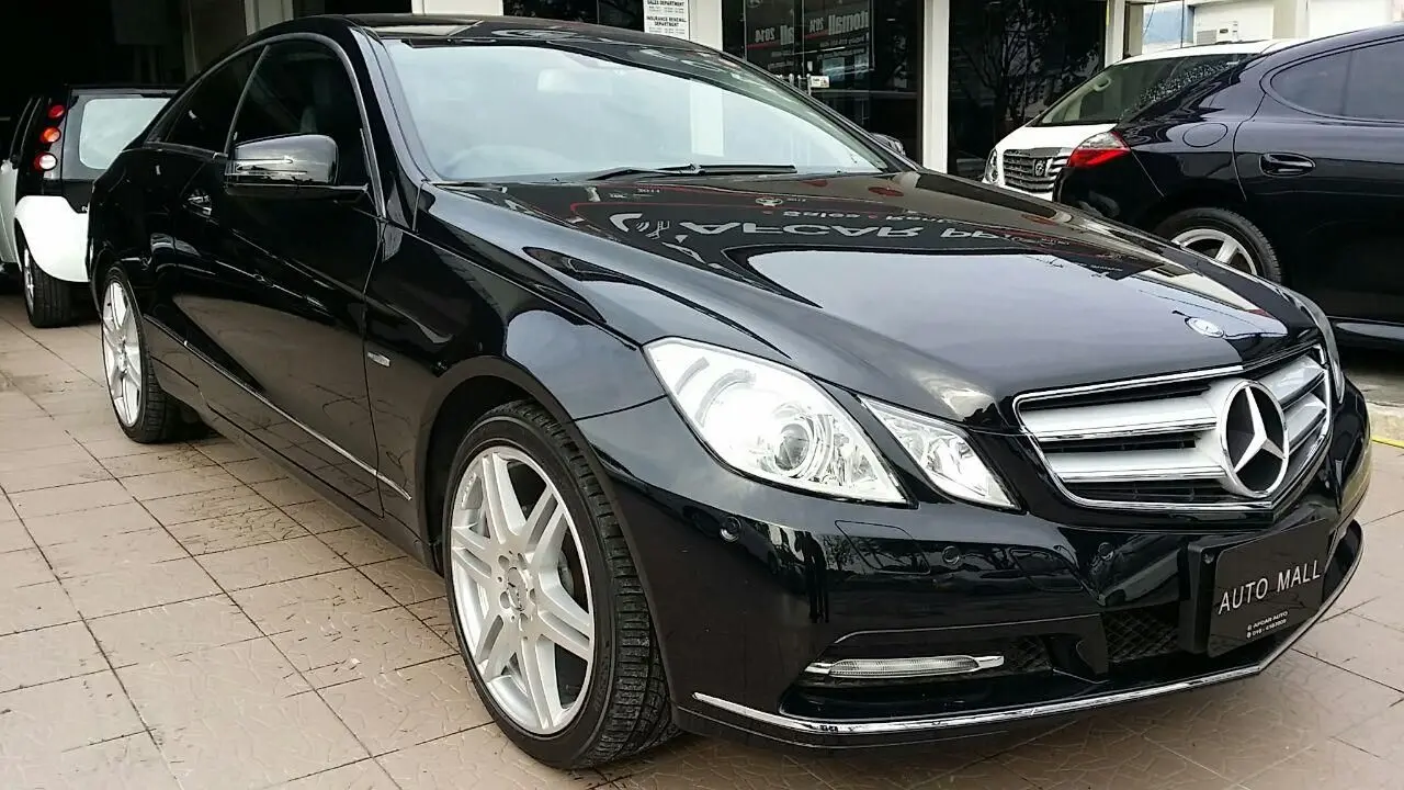 Mercedes-Benz  E 250 CGI Elegance 4