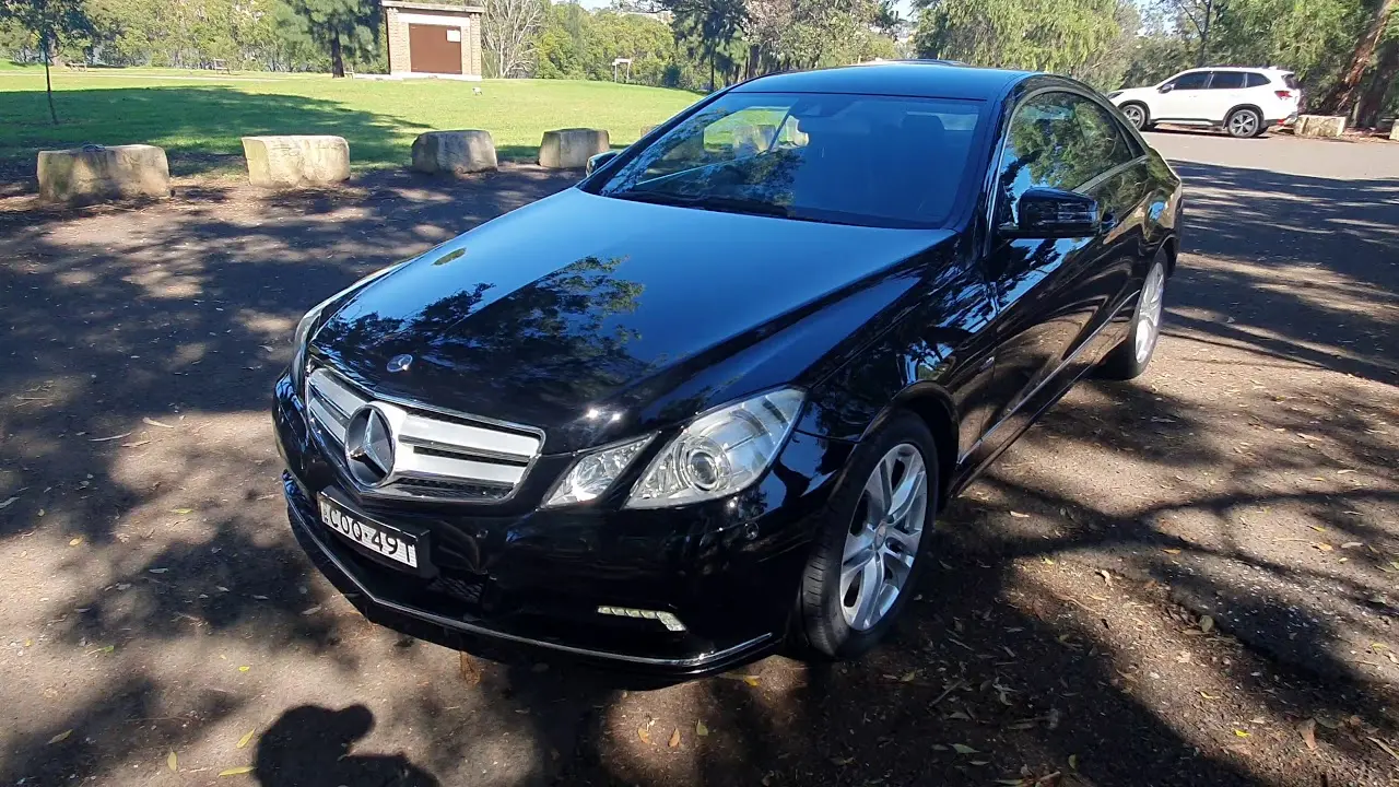 Mercedes-Benz  E 250 CGI Premium 7
