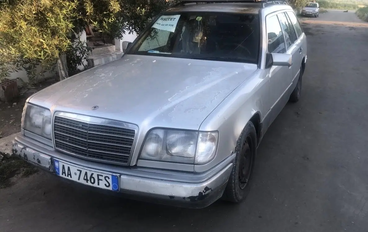 Mercedes-Benz  E 250 D Avantgarde 2