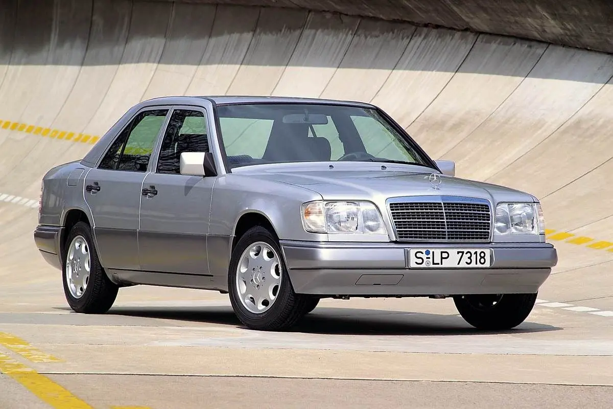 Mercedes-Benz  E 250 D Elegance 4