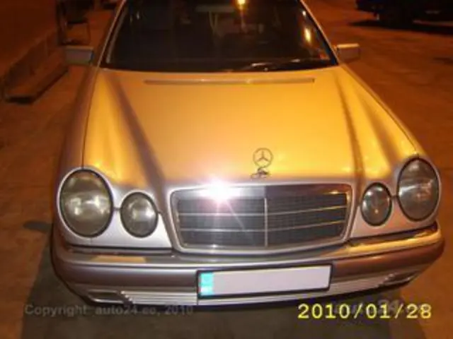 Mercedes-Benz  E 250 TD Avantgarde 3