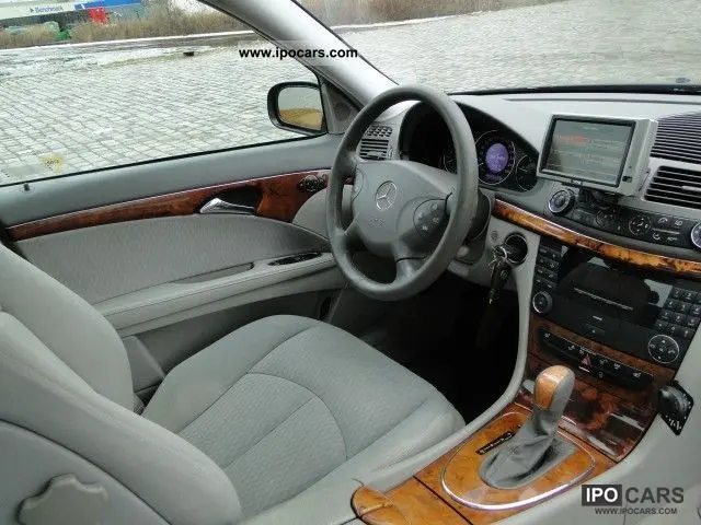 Mercedes-Benz  E 270 CDI Elegance 6