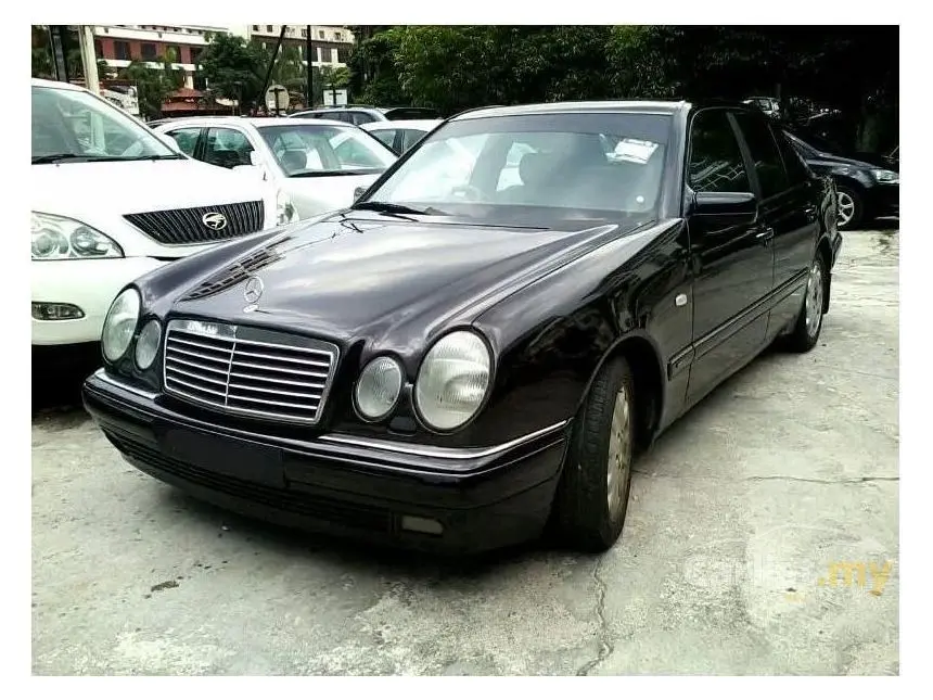 Mercedes-Benz  E 280 Avantgarde 2