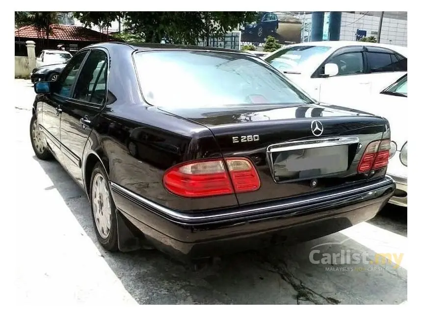 Mercedes-Benz  E 280 Avantgarde 5