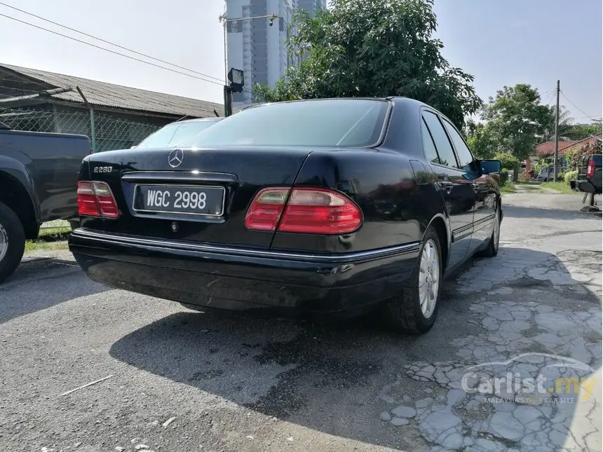Mercedes-Benz  E 280 Avantgarde 7