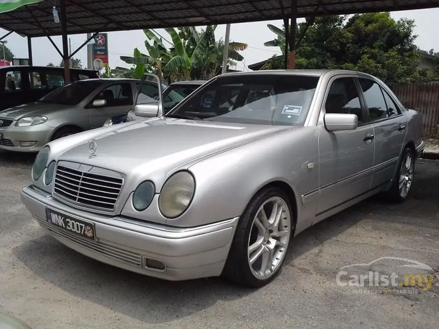 Mercedes-Benz  E 280 Elegance 0