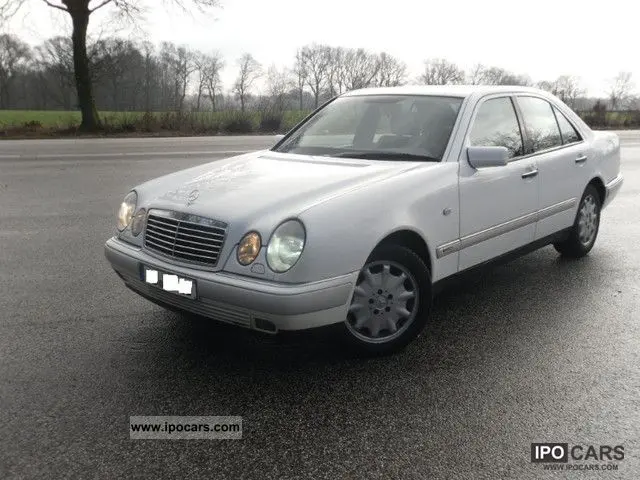 Mercedes-Benz  E 280 Elegance 4
