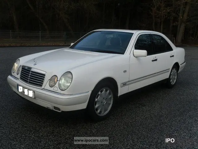 Mercedes-Benz  E 280 Elegance 5