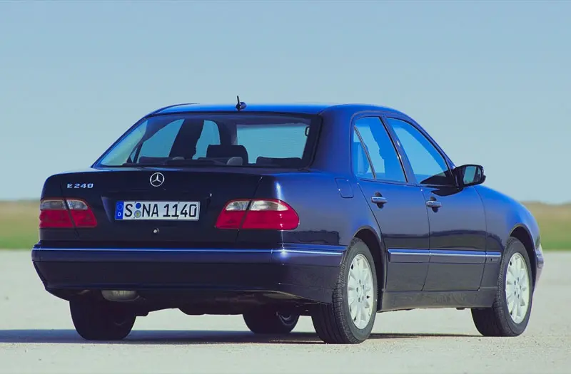 Mercedes-Benz  E 280 Elegance 3