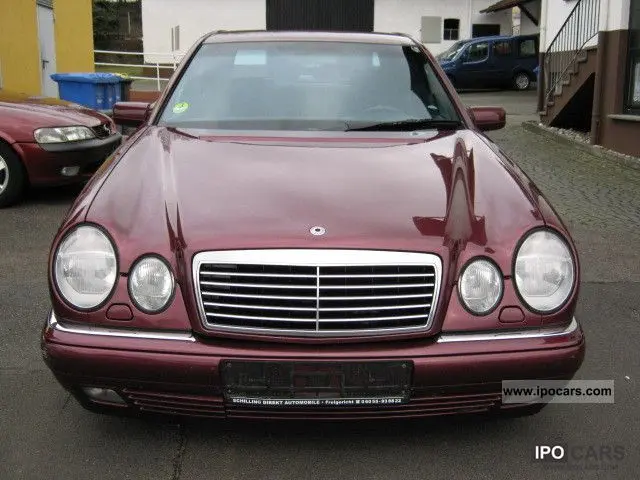 Mercedes-Benz  E 290 TD Elegance 1