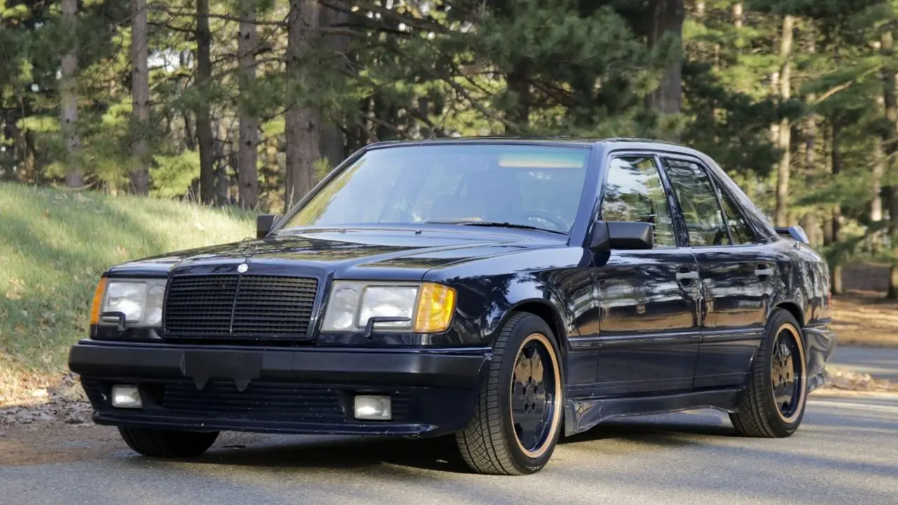 Mercedes-Benz  E 300 4Matic 4