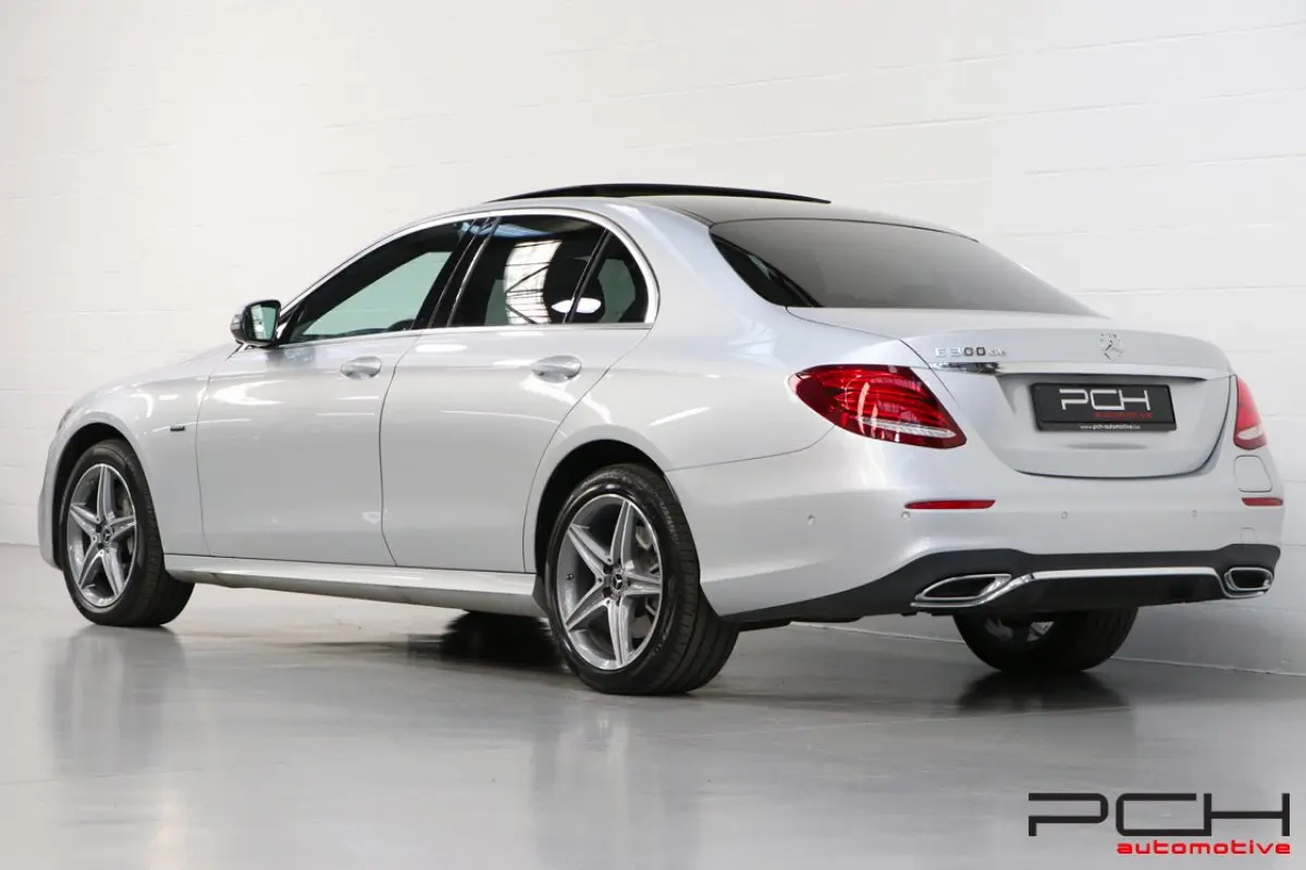 Mercedes-Benz  E 300 AMG 9G-Tronic 2