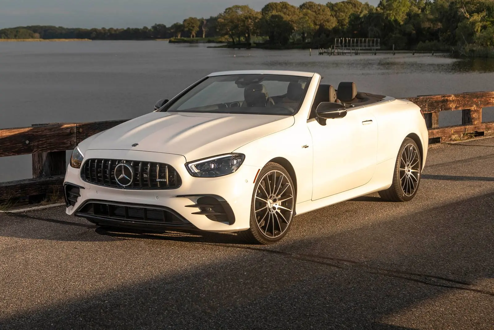 Mercedes-Benz  E 300 AMG 9G-Tronic 6