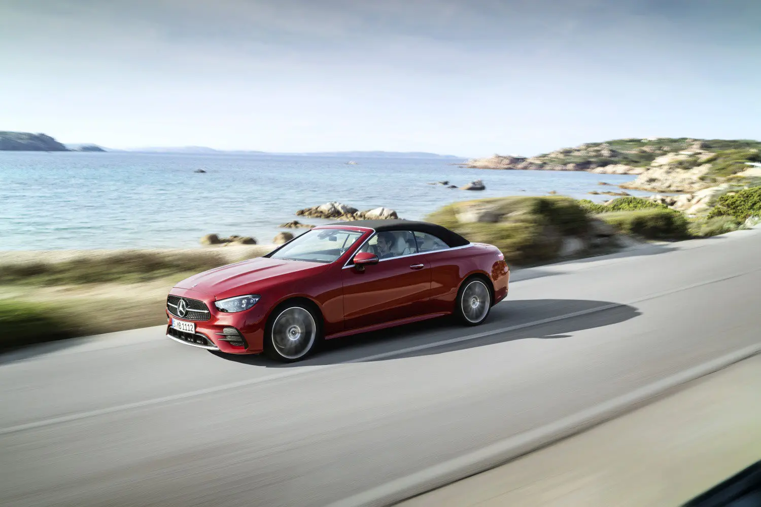 Mercedes-Benz  E 300 AMG 9G-Tronic 5