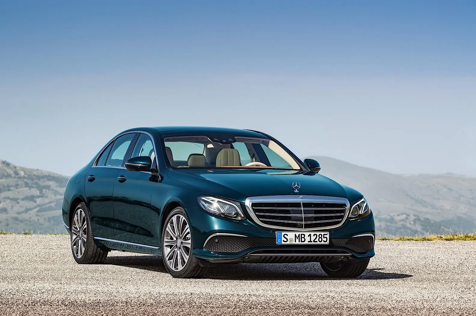 Mercedes-Benz  E 180 Exclusive 9G-Tronic 0