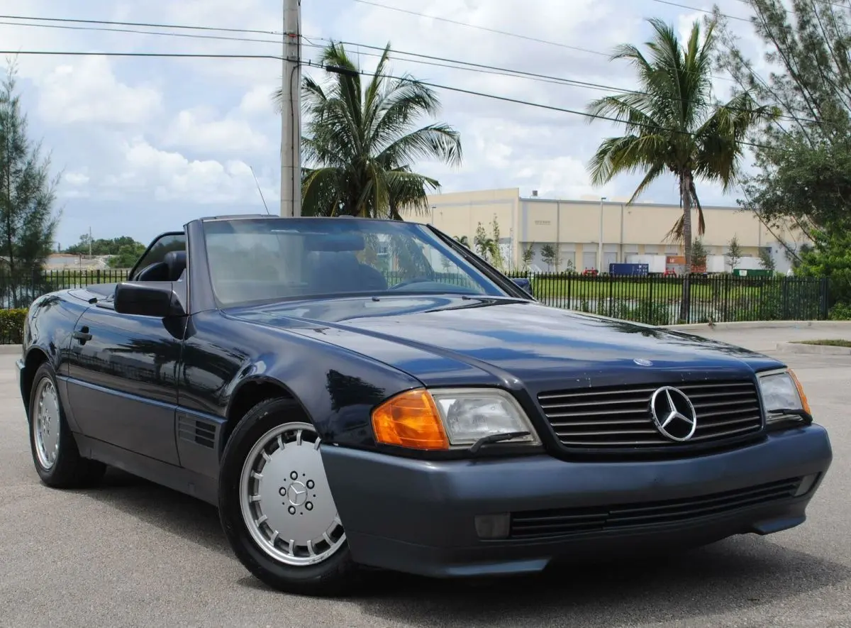 Mercedes-Benz  E 300 C24V 6