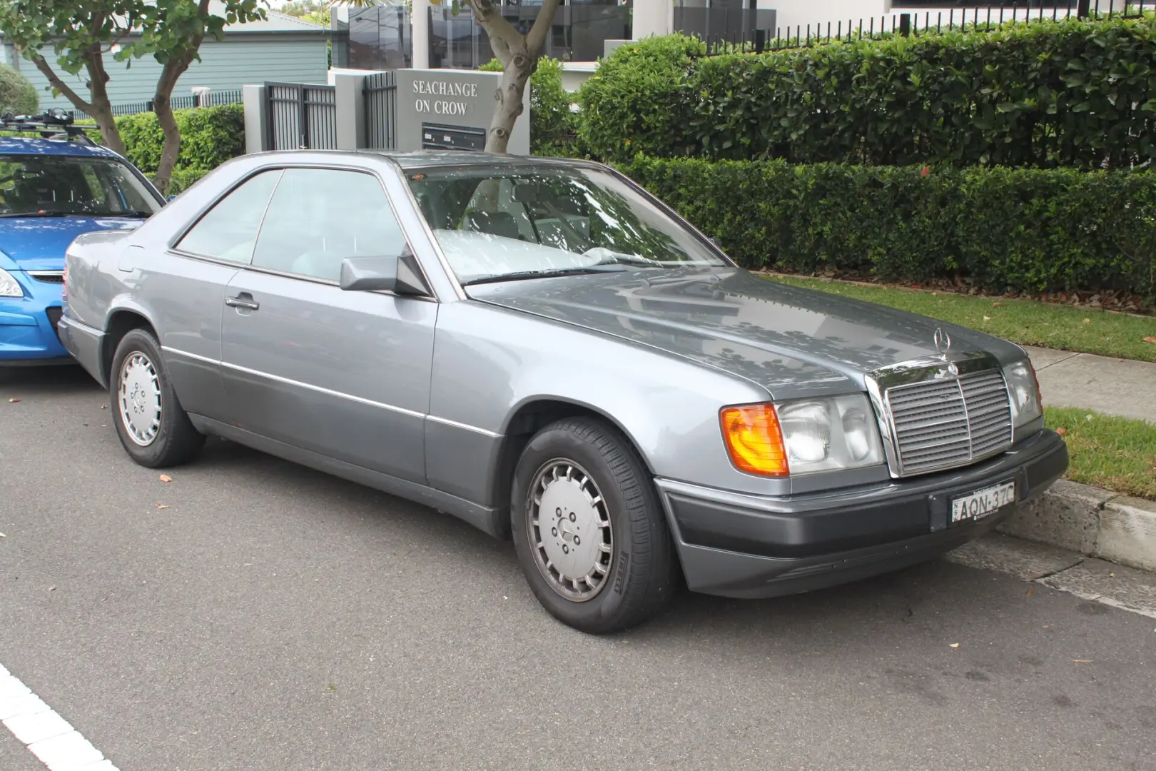 Mercedes-Benz  E 300 CE 5