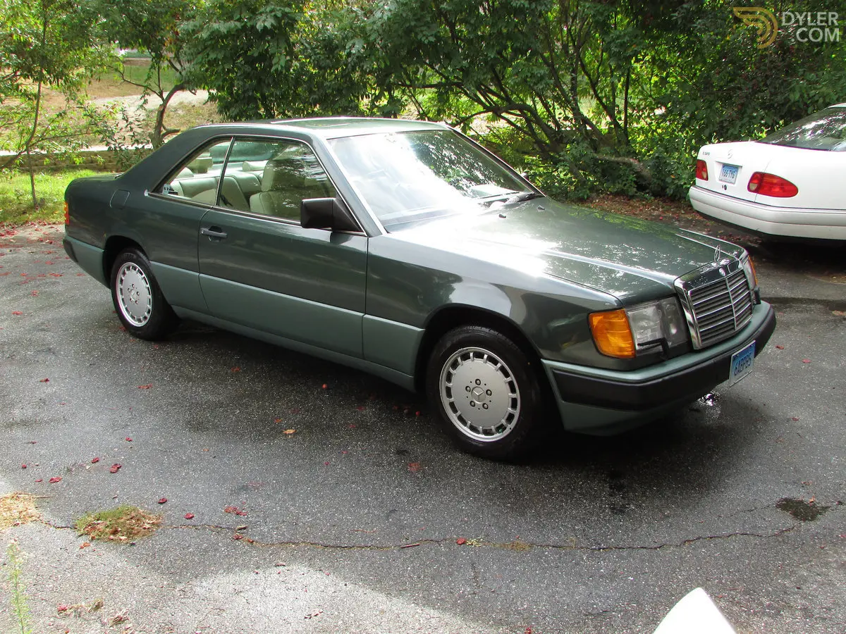 Mercedes-Benz  E 300 CE 24V 0