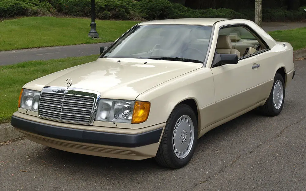 Mercedes-Benz  E 300 CE 24V 1